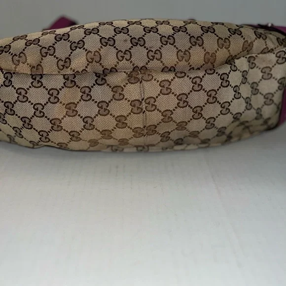 Gucci Bag - Picture 7 of 17